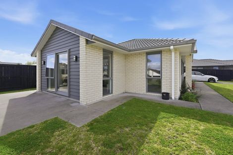Photo of property in 86 Hills View Drive, Papamoa, 3118