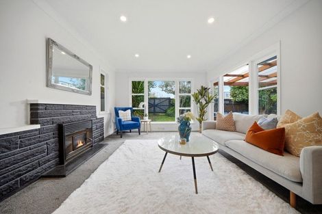Photo of property in 102 Taikata Road, Te Atatu Peninsula, Auckland, 0610