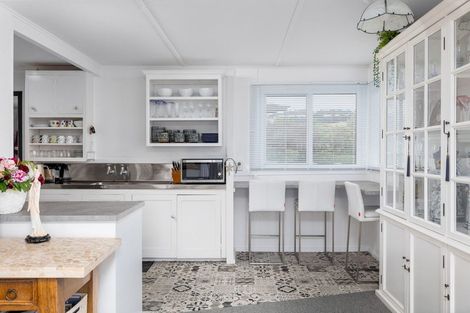 Photo of property in 17 Whero Avenue, Diamond Harbour, Lyttelton, 8971