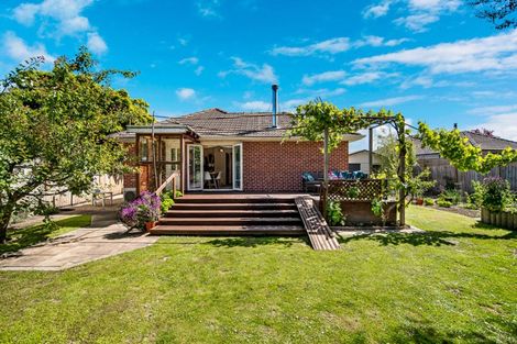 Photo of property in 220 Condell Avenue, Papanui, Christchurch, 8053