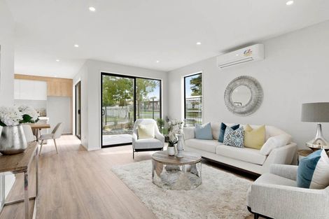 Photo of property in 37a Eastview Road, Glen Innes, Auckland, 1072