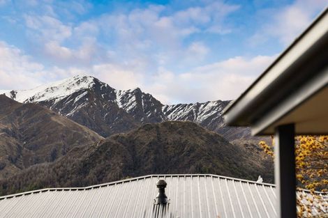 Photo of property in 19 Bracken Street, Arrowtown, 9302