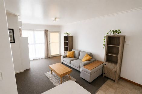 Photo of property in 45 Waitangi Street, Gisborne, 4010
