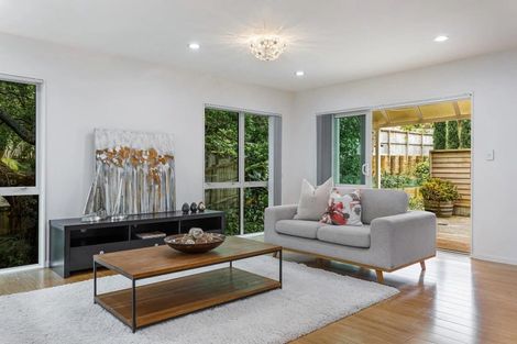 Photo of property in 676a East Coast Road, Pinehill, Auckland, 0630