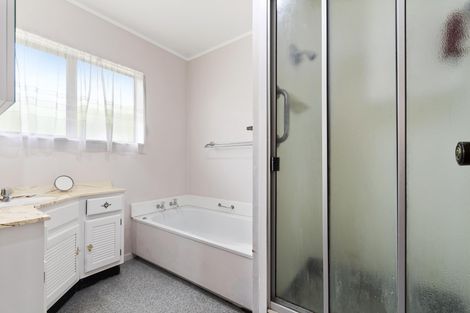 Photo of property in 1/12 Duke Street, Papakura, 2110