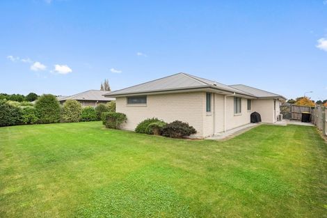 Photo of property in 1 Keeper Close, Woodend, 7610