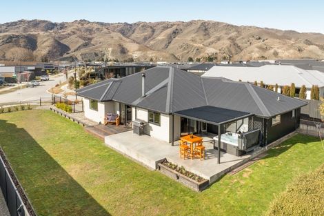 Photo of property in 69 Wallis Drive, Cromwell, 9310