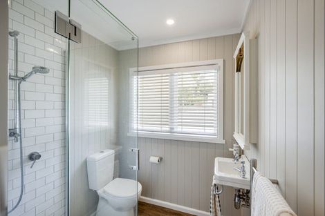 Photo of property in 2 Lovat Street, Havelock North, 4130