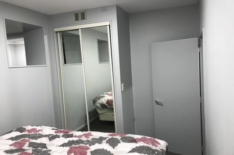 Photo of property in Terrace Garden Apartments, 1e/120 The Terrace, Wellington Central, Wellington, 6011