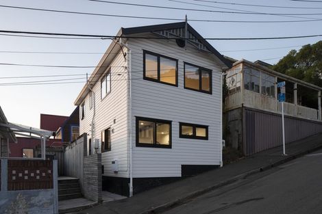 Photo of property in 1a Port Street, Mount Victoria, Wellington, 6011