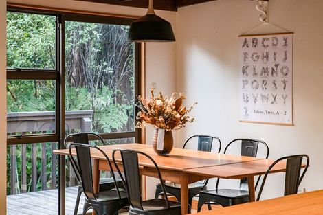 Photo of property in 172 Huia Road, Titirangi, Auckland, 0604