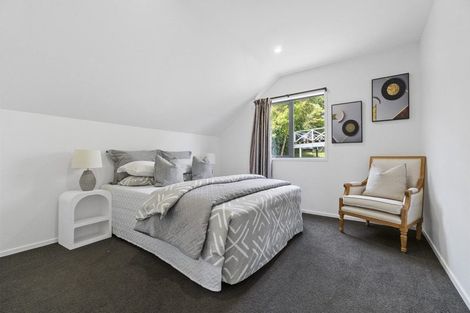 Photo of property in 548b Glenfield Road, Glenfield, Auckland, 0629