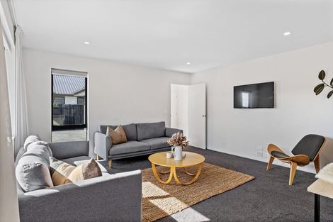 Photo of property in 17 Helen Place, Halswell, Christchurch, 8025