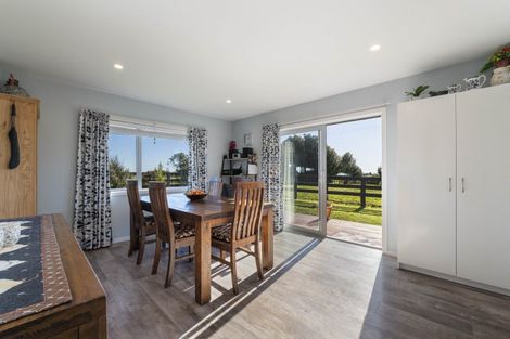 Photo of property in 43 Carrs Road, Urenui, 4377
