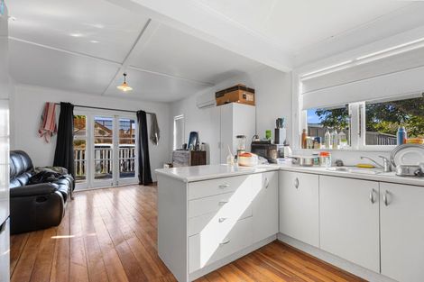 Photo of property in 18 Wilson Road South, Waihi Beach, 3611