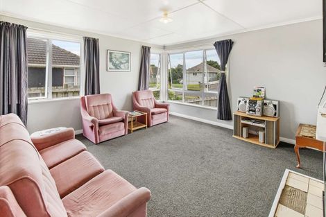 Photo of property in 7 Acourt Street, Hawera, 4610