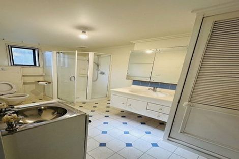 Photo of property in 4 Brian Crescent, Stanmore Bay, Whangaparaoa, 0932