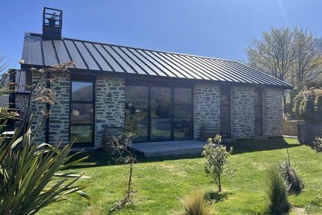 Photo of property in 10 Arran Lane, Jacks Point, Queenstown, 9371
