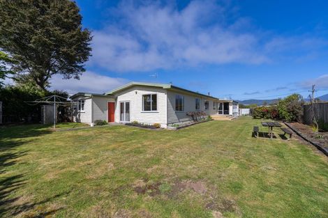 Photo of property in 18 Pompolona Street, Te Anau, 9600
