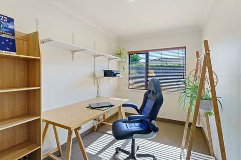 Photo of property in 4 Leanne Way, Waikanae Beach, Waikanae, 5036