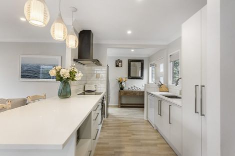 Photo of property in 26 Mirrabooka Avenue, Botany Downs, Auckland, 2010