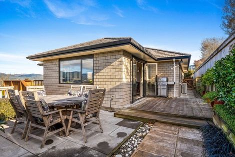 Photo of property in 43 Percy Kinsman Crescent, Riverstone Terraces, Upper Hutt, 5018
