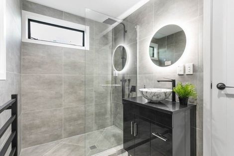 Photo of property in 1/34 Fordham Street, Beach Haven, Auckland, 0626