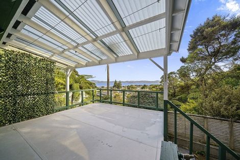 Photo of property in 34 Nikau Street, Eastbourne, Lower Hutt, 5013