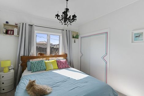 Photo of property in 23 Rua Street, Lyall Bay, Wellington, 6022