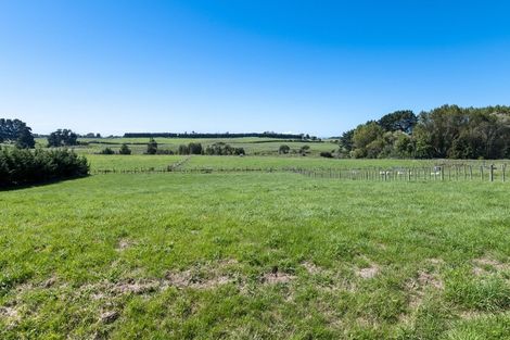 Photo of property in 194 Lindsay Road, Levin, 5510