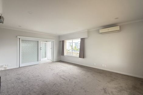 Photo of property in 186 Rangatira Road, Beach Haven, Auckland, 0626