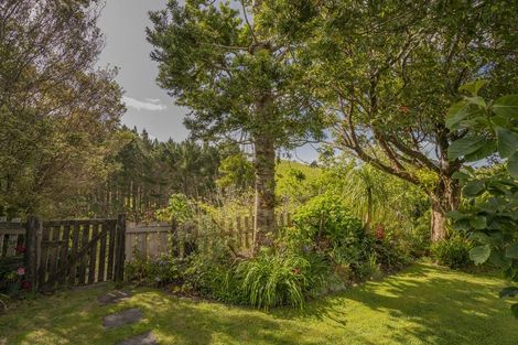 Photo of property in 29 School Of Mines Lane, Kuaotunu, Whitianga, 3592