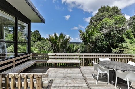 Photo of property in 37 York Road, Titirangi, Auckland, 0604