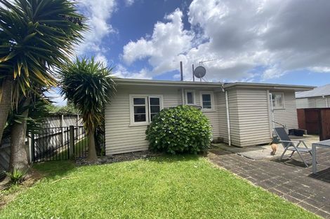 Photo of property in 18 Vardon Road, St Andrews, Hamilton, 3200