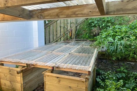 Photo of property in 2 Anzia Way, Johnsonville, Wellington, 6037