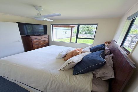 Photo of property in 33 Shearwater Street, One Tree Point, 0118