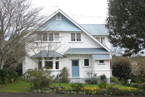 Photo of property in 12 Peace Avenue, Moturoa, New Plymouth, 4310