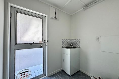 Photo of property in 23 Everglade Drive, Goodwood Heights, Auckland, 2105