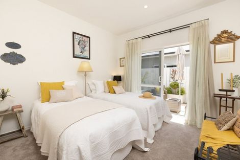 Photo of property in 33 Cassinia Close, Papamoa Beach, Papamoa, 3118