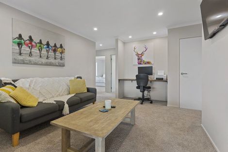 Photo of property in 10 Kararaina Close, Whalers Gate, New Plymouth, 4310