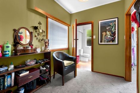 Photo of property in 1 High Road, Hawera, 4610