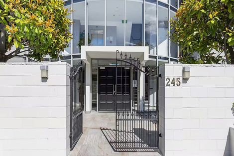 Photo of property in 12/245 Montreal Street, Christchurch Central, Christchurch, 8013