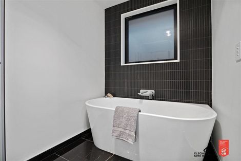 Photo of property in 41 Mehrtens Crescent, Woodend, 7691