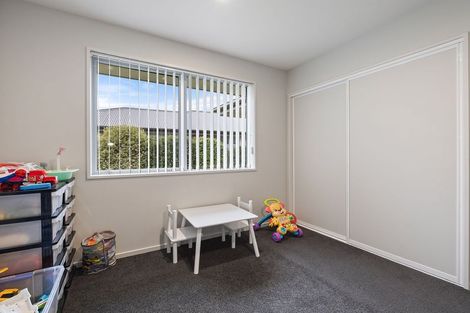 Photo of property in 1 Keeper Close, Woodend, 7610