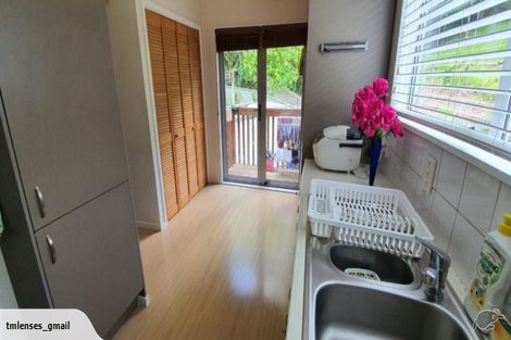 Photo of property in 2/29 Rosecamp Road, Beach Haven, Auckland, 0626