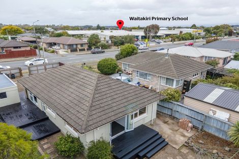 Photo of property in 189 Burwood Road, Burwood, Christchurch, 8083