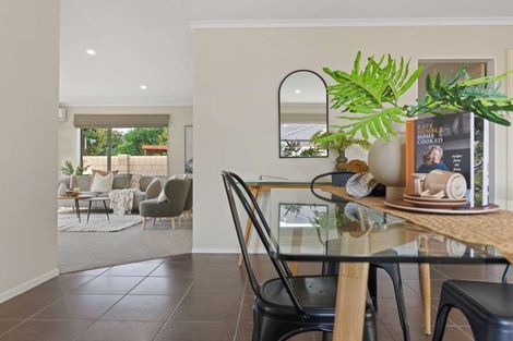 Photo of property in 17 Coles Cove, Papamoa Beach, Papamoa, 3118