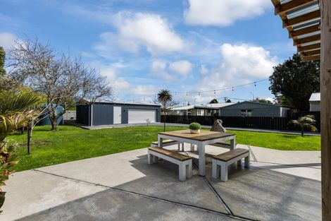 Photo of property in 2 Coleman Street, Paraparaumu, 5032