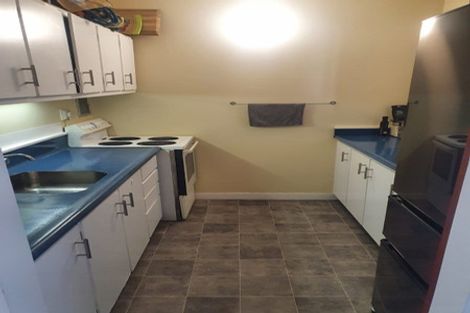 Photo of property in Hobson Court Flats, 13/70 Hobson Street, Thorndon, Wellington, 6011