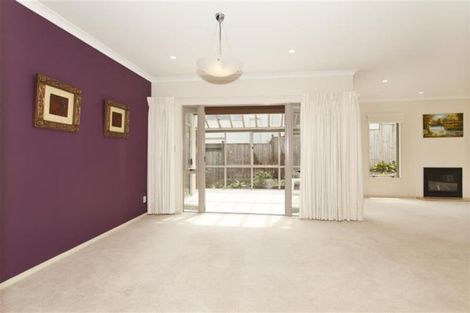 Photo of property in 8 Scarboro Terrace, Murrays Bay, Auckland, 0630